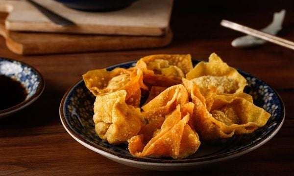 2 Cách làm hoành thánh chiên nhân tôm thịt thơm nức mũi