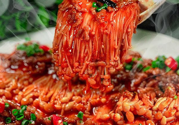 Cách làm nấm kim châm xào thịt băm cà chua ngon hấp dẫn