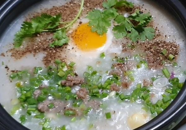 Cách nấu cháo thịt bò cho người lớn giàu dinh dưỡng, dễ tiêu