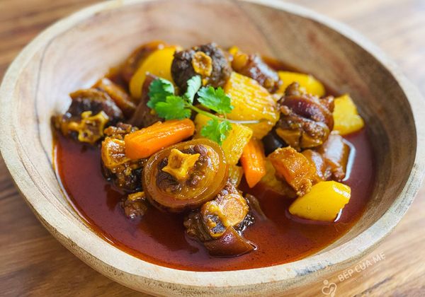 Cách nấu đuôi bò sốt vang mềm thơm, nước sốt sánh mịn