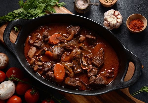 Cách làm bò sốt vang bằng nồi áp suất nhanh mềm chuẩn vị