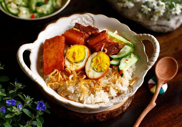 Cách nấu xôi thịt kho tàu dẻo ngon cho bữa sáng ấm bụng