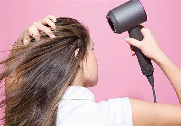 Cách sử dụng máy sấy tóc hiệu quả, an toàn và đúng chuẩn