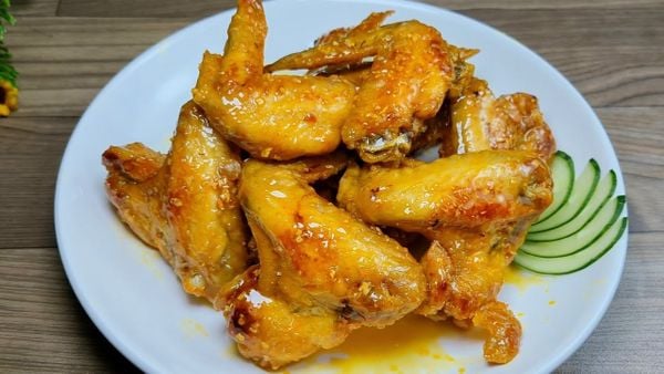 Cách làm cánh gà chiên nước mắm bơ tỏi thơm lừng cực ngon