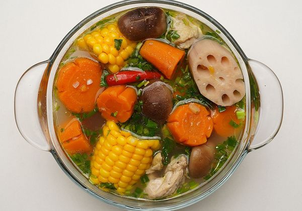 Hướng dẫn làm canh gà hầm ngũ quả chinh phục mọi khẩu vị gia đình