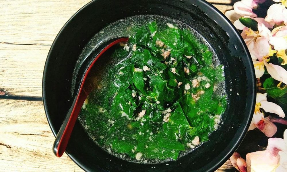 Hướng dẫn 2 cách nấu canh mồng tơi với thịt heo và thịt bò