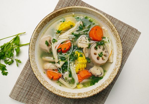 Hướng dẫn làm canh sườn nấu nấm rau củ bổ dưỡng cho cả nhà