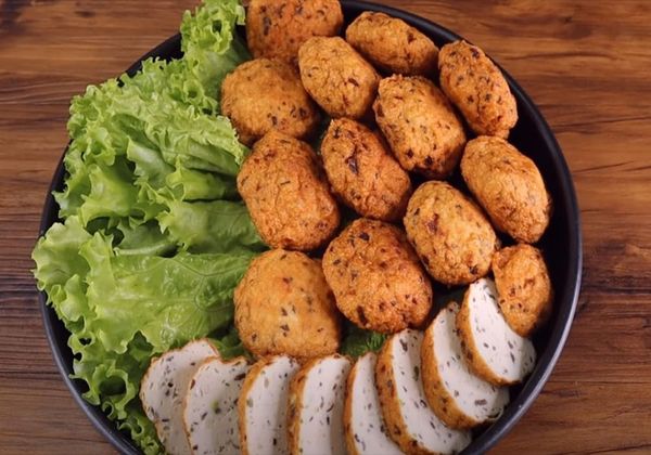 Cách làm chả gà nấm mèo dẻo ngon, lạ miệng