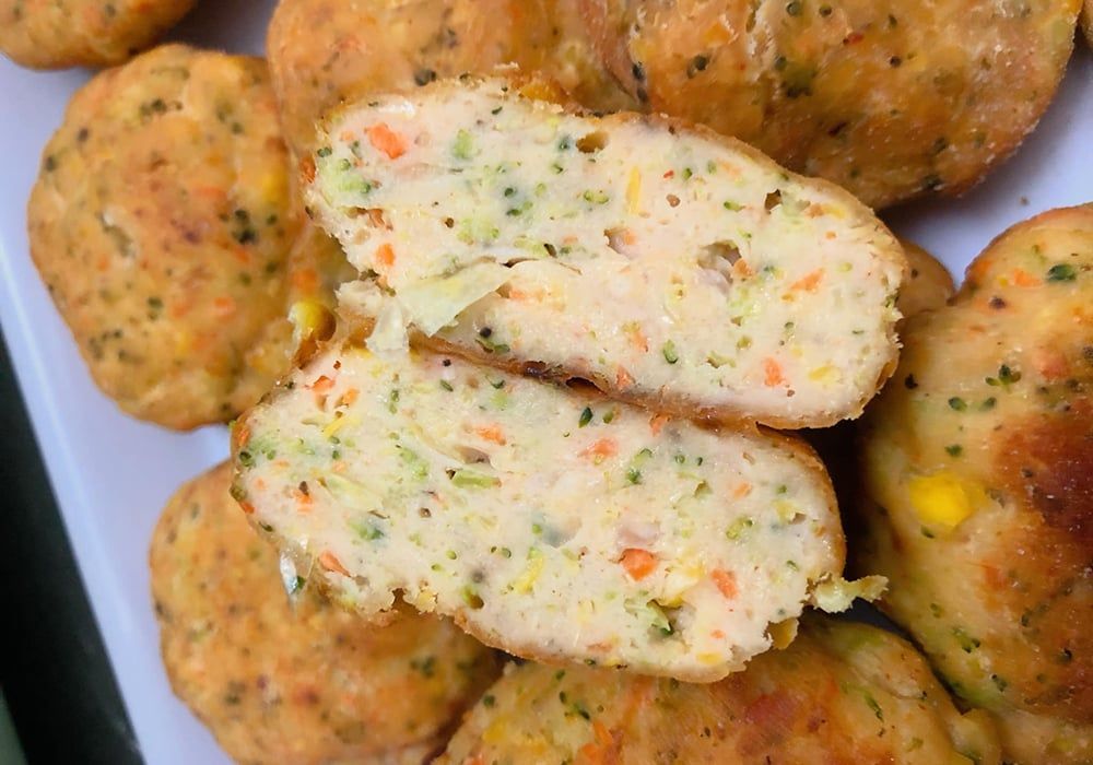 Làm chả ức gà rau củ mềm ngon, tăng chất xơ và đạm lành mạnh