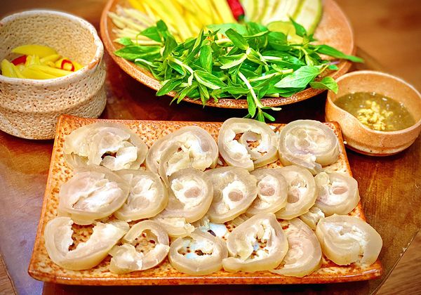 Hướng dẫn làm chân bò luộc mềm da, giòn gân, không bị hôi