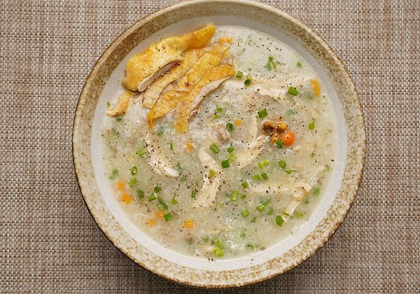 Cách nấu cháo gà hạt sen đậu xanh bổ dưỡng phục hồi sức khỏe