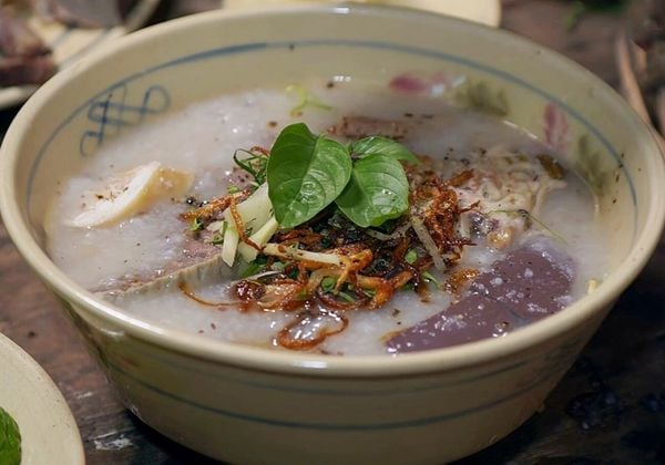 Hướng dẫn nấu cháo lòng bò đậm đà chuẩn vị miền Nam tại nhà