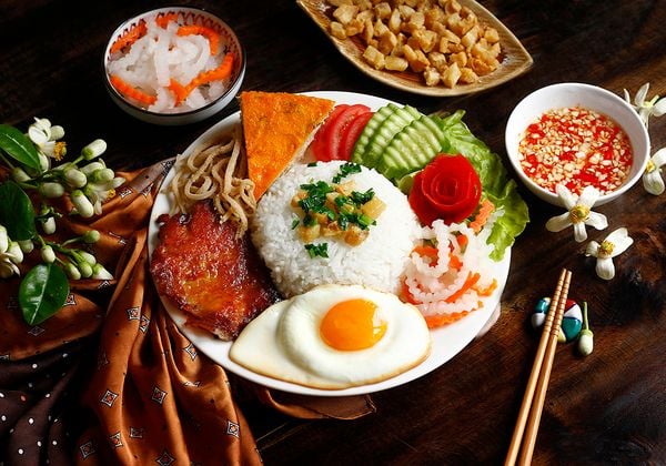 Hướng dẫn làm cơm tấm sườn mềm thơm đúng vị Sài Gòn