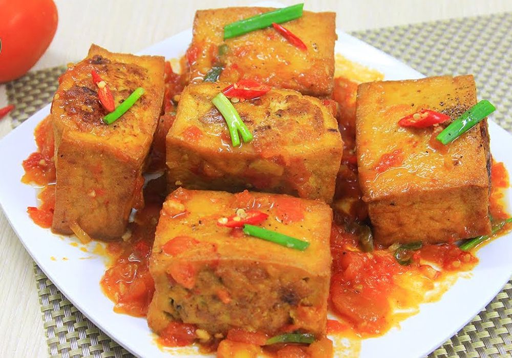 Cách làm đậu hũ nhồi thịt sốt cà chua đỏ óng đưa cơm