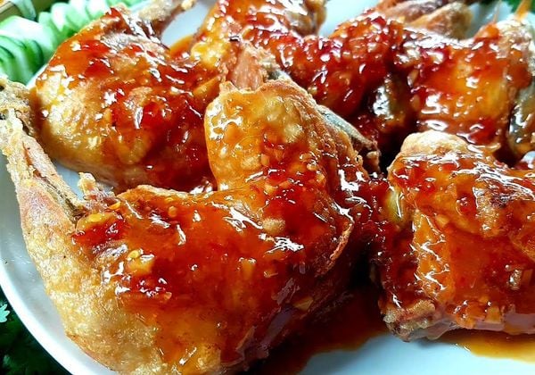 Cách làm đùi gà chiên mật ong ngọt thơm, màu sắc hấp dẫn