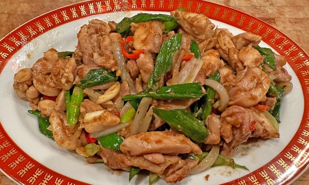 3 cách làm gà chiên sa tế cay nồng thơm lừng ăn bao ghiền