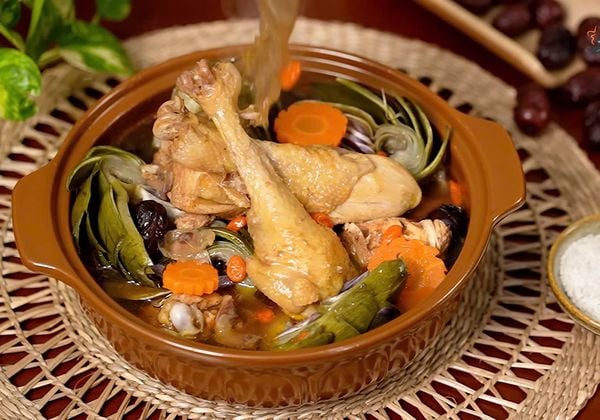 Cách làm gà hầm hoa atiso bổ dưỡng, ngọt thanh lạ miệng