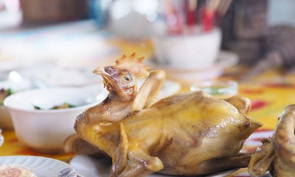 Hướng dẫn làm gà hấp rượu thơm ngon, giữ nguyên vị ngọt