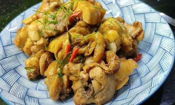 Cách làm gà kho lá chanh thơm lừng, ăn cực hao cơm