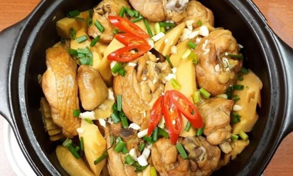 2 Cách làm gà kho măng hấp dẫn, đơn giản chi tiết từng bước