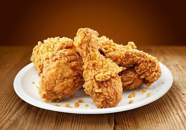 Cách làm gà rán vị KFC tại nhà, giòn ngon chuẩn thương hiệu