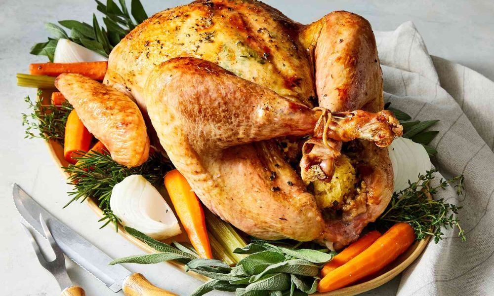 3 cách làm gà tây nướng nguyên con cho ngày lễ giáng sinh