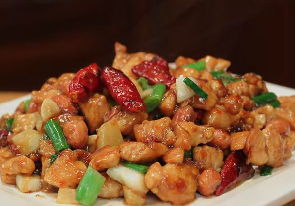 Làm gà xào cay Kung Pao và gà cay bơ tỏi chuẩn vị đậm đà