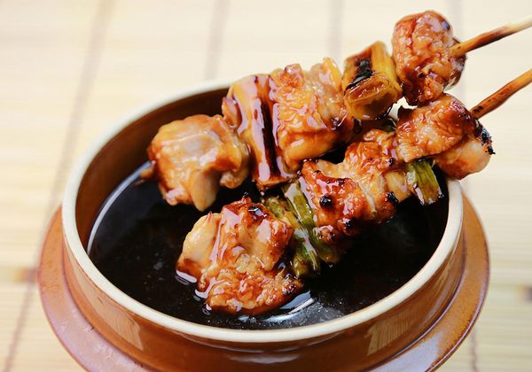 Làm gà xiên que nướng dầu hào và nướng bia thơm ngon lạ miệng