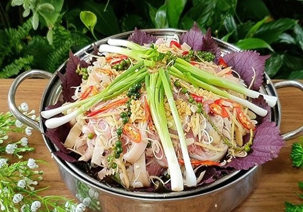 Cách làm heo rừng hấp mềm, ngọt giữ vị rừng núi tự nhiên