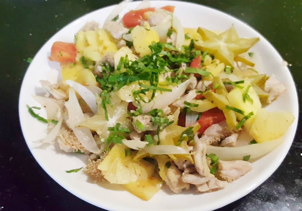 Cách làm lòng bò xào khế chua chua lạ miệng không ngán