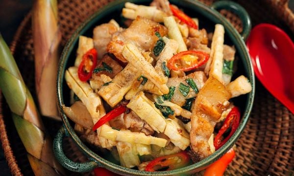 2 Cách làm măng xào thịt ba chỉ ngon, đưa cơm tại nhà