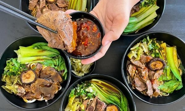 Cách làm mì bò hầm thơm ngon, chuẩn vị như ngoài tiệm