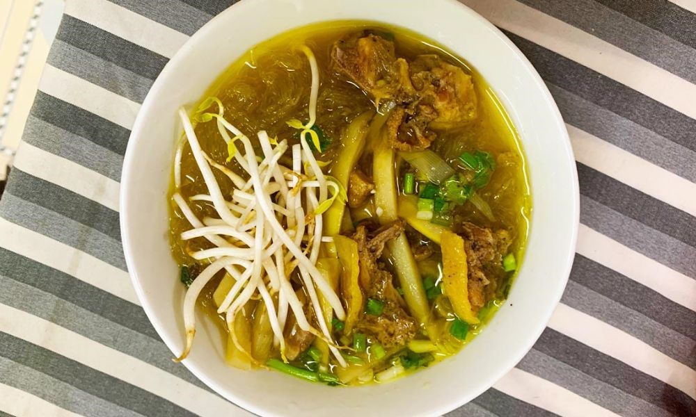 Cách nấu miến gà măng tươi thơm ngon, dễ làm cho bữa sáng