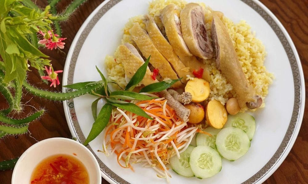 Hướng dẫn cách nấu cơm gà Nha Trang chuẩn vị, hấp dẫn