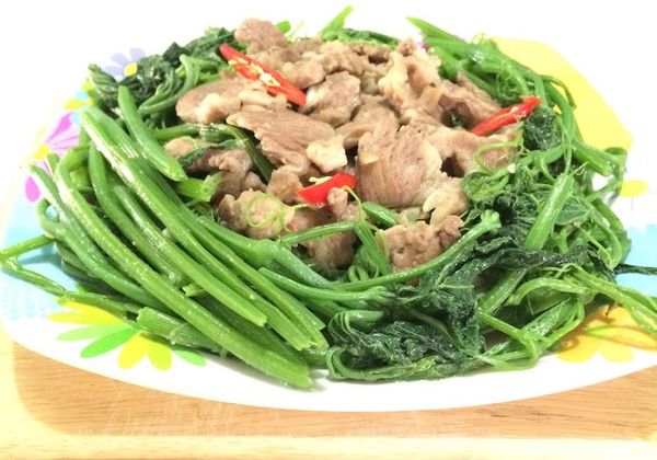 Cách làm ngọn su su xào thịt bò đơn giản mà ngon cơm