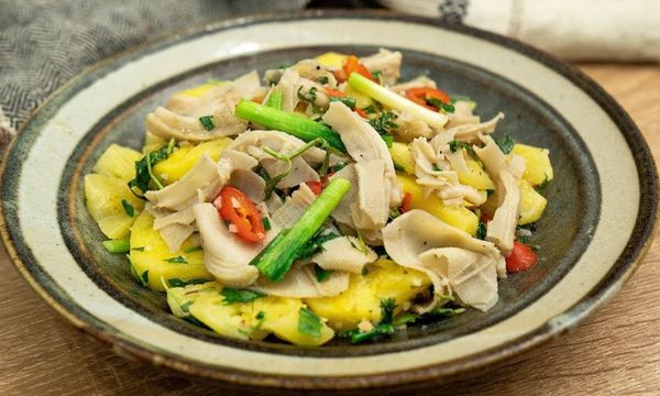 Cách làm sách bò xào dứa giòn thơm, đậm đà hấp dẫn