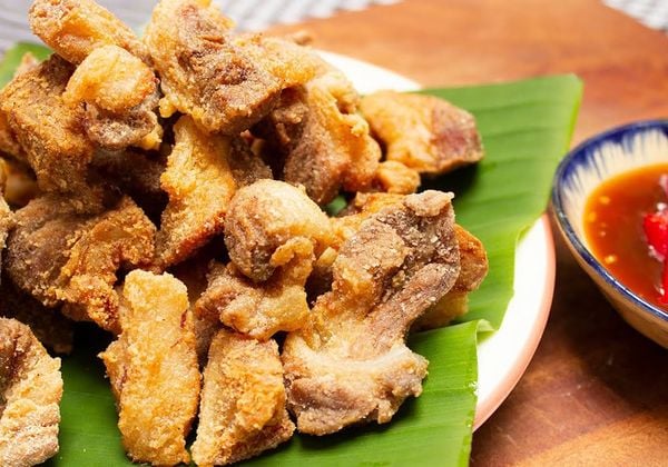 2 cách làm sườn sụn chiên nước mắm và ngũ vị, ăn là mê