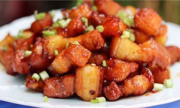 Hướng dẫn làm thịt ba chỉ rim mặn ngọt ngon khó cưỡng