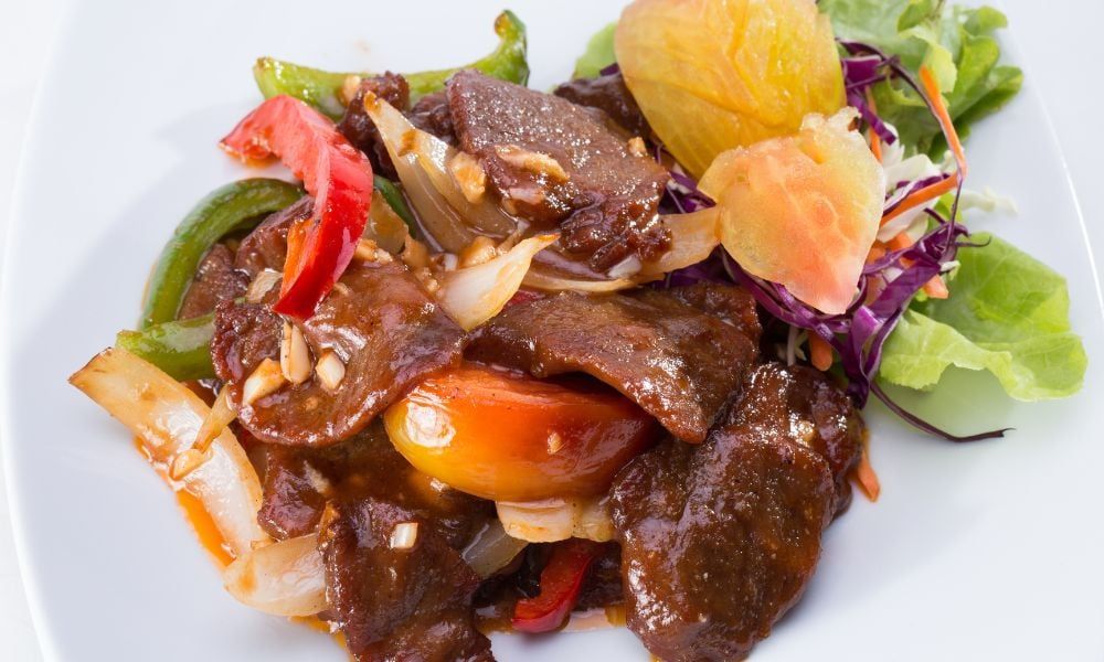 Cách làm thịt bò xào cà chua mềm ngon, chua ngọt hài hòa vị