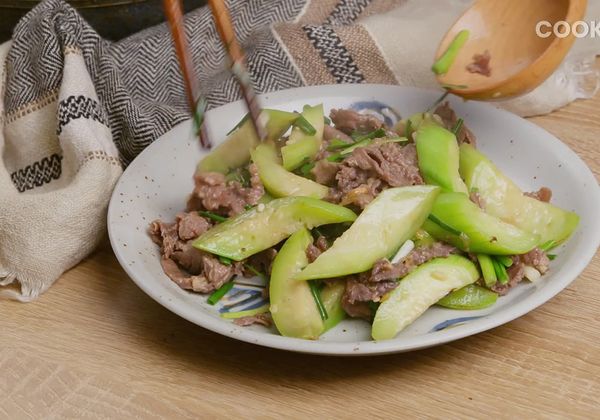 Mách bạn cách làm thịt bò xào mướp ngon chuẩn vị