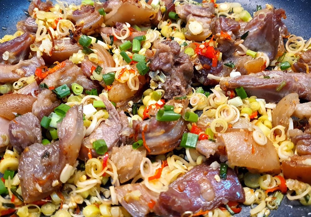 Cách làm thịt dê xào sả ớt cay thơm không hôi, cực đưa cơm