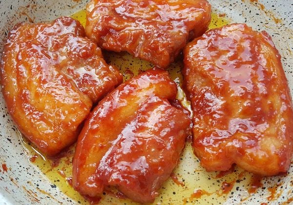 Cách làm thịt heo khìa nước dừa mềm thơm đậm đà khó cưỡng