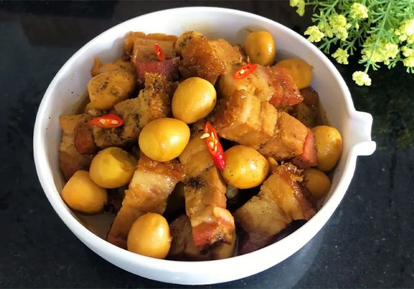 Cách làm thịt heo quay kho tiêu đưa cơm ngày se lạnh