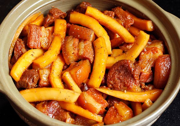 Cách làm thịt kho dừa béo ngậy chuẩn vị miền Bắc