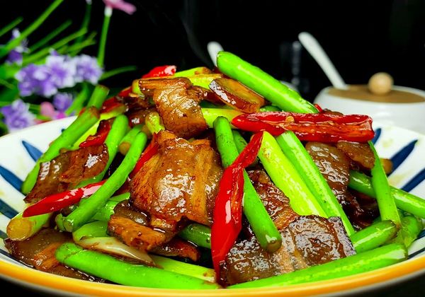 Thịt xông khói nấu món gì ngon? 10 món ngon từ thịt hun khói