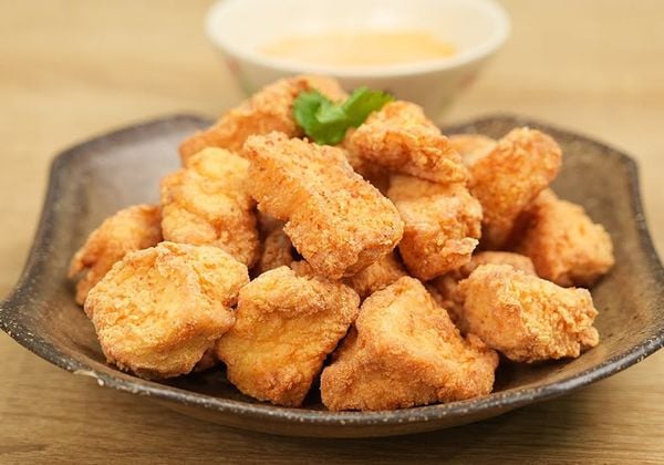 Cách làm ức gà chiên xù vàng giòn, không khô