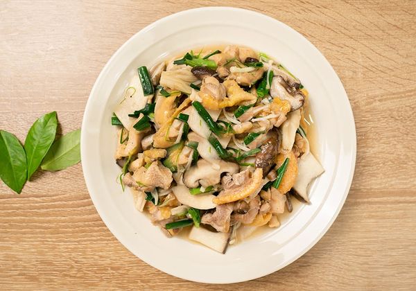 3 Cách làm ức gà xào nấm mềm thơm dinh dưỡng cho bữa tối