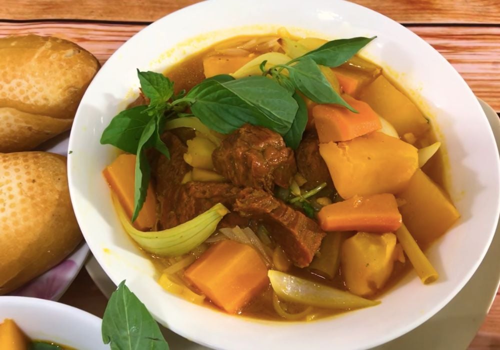 Món bò kho khoai tây cà rốt