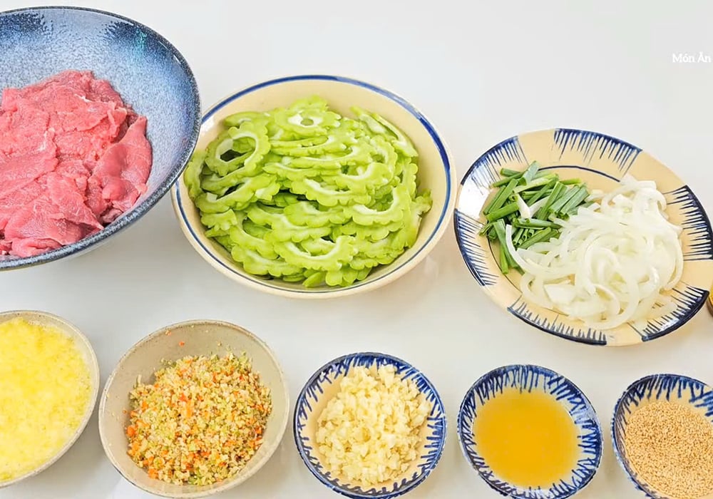 Nguyên liệu làm bò né khổ qua