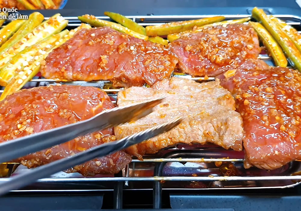 Các bước làm bò nướng than hoa